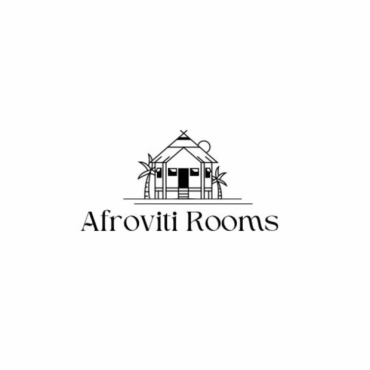 Afroviti rooms ndodhet në Dhërmi.   Shtëpia ka 4 dhoma familjare, secila e kompletuar me një krevat dopio, 1 krevat tek, guzhinë e kompletuar, TV, kondicioner, tavolinë dhe tualet privat.